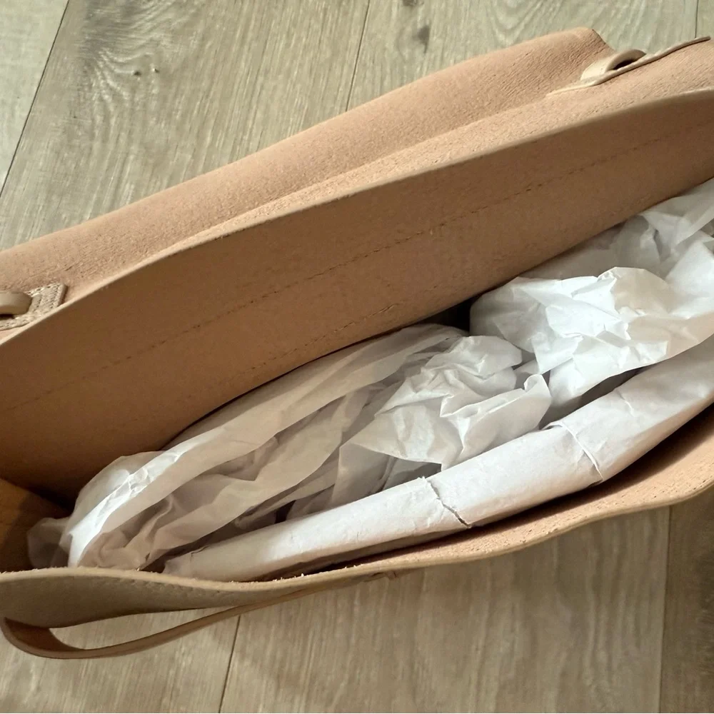 AllSaints Cami Leather Shoulder Bag - Natural - Picture 10 of 10